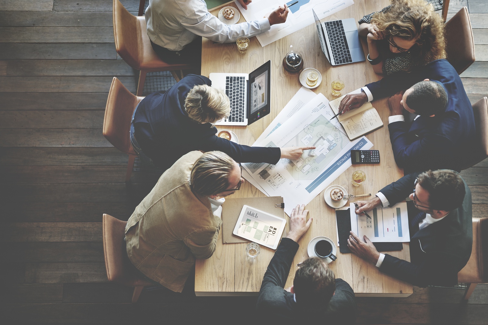 How to Use Content to Market to Buying Committees